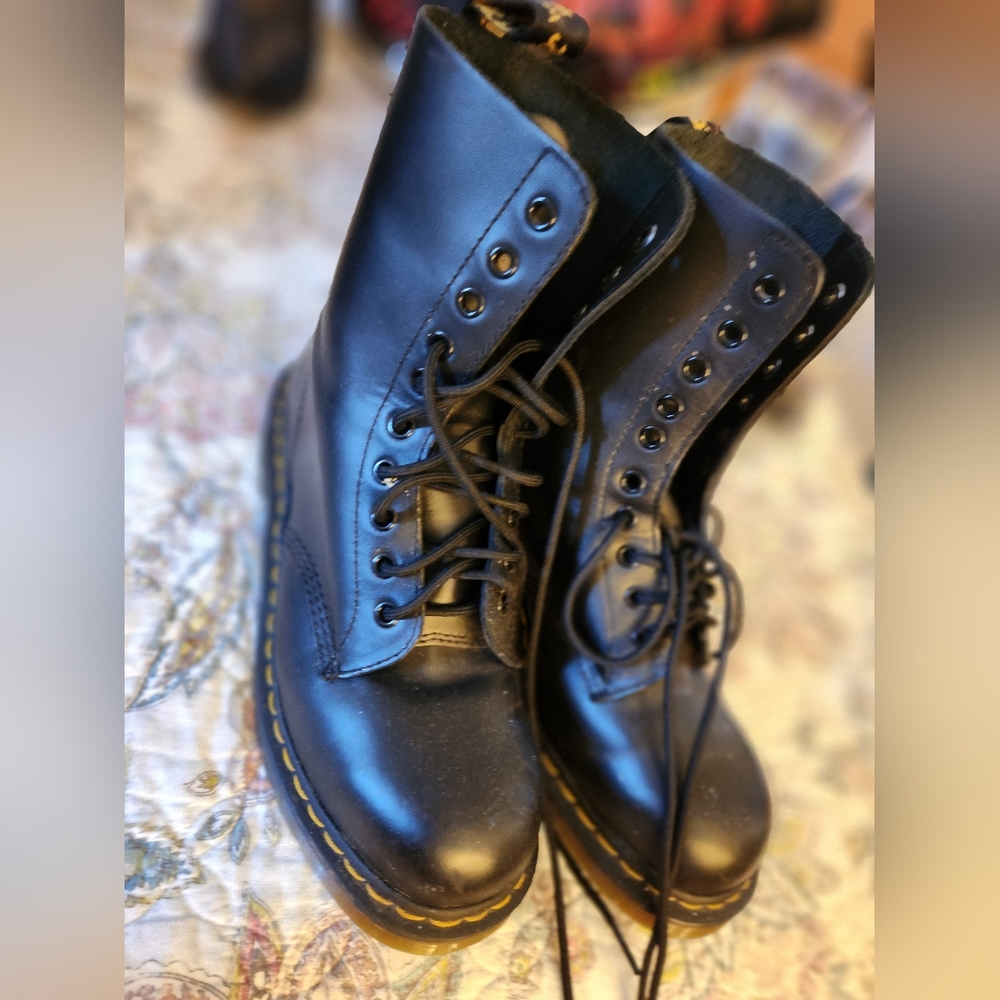 Dr martens steel toe boots
